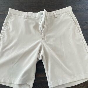 Callaway Men's Cream Flat Front Shorts